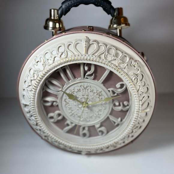 Vintage Clock Crossbody Bag - Picture 5 of 9